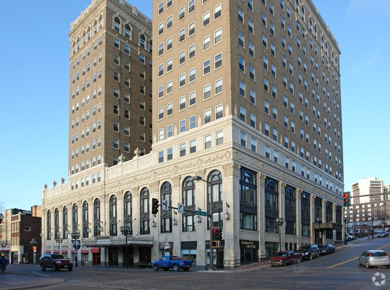 231 E Superior St, Duluth, MN à louer - Photo de l’immeuble – Image 1 sur 7