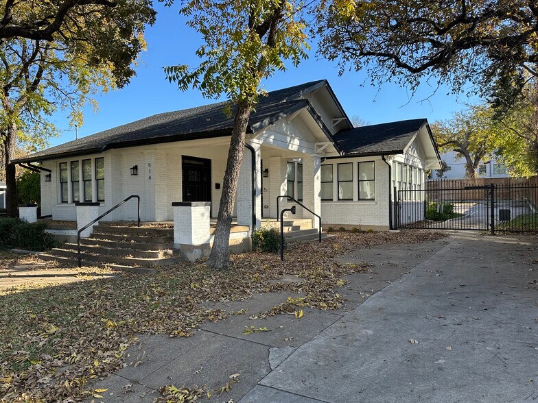 514 N Marsalis Ave, Dallas, TX à louer - Photo de l’immeuble – Image 1 sur 44