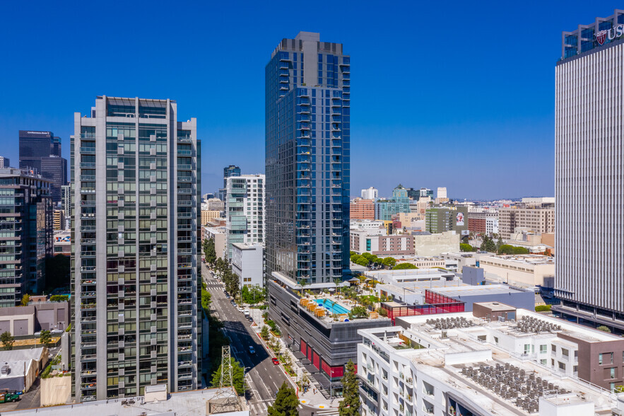 1120 S Grand Ave, Los Angeles, CA à louer - Photo de l’immeuble – Image 1 sur 17