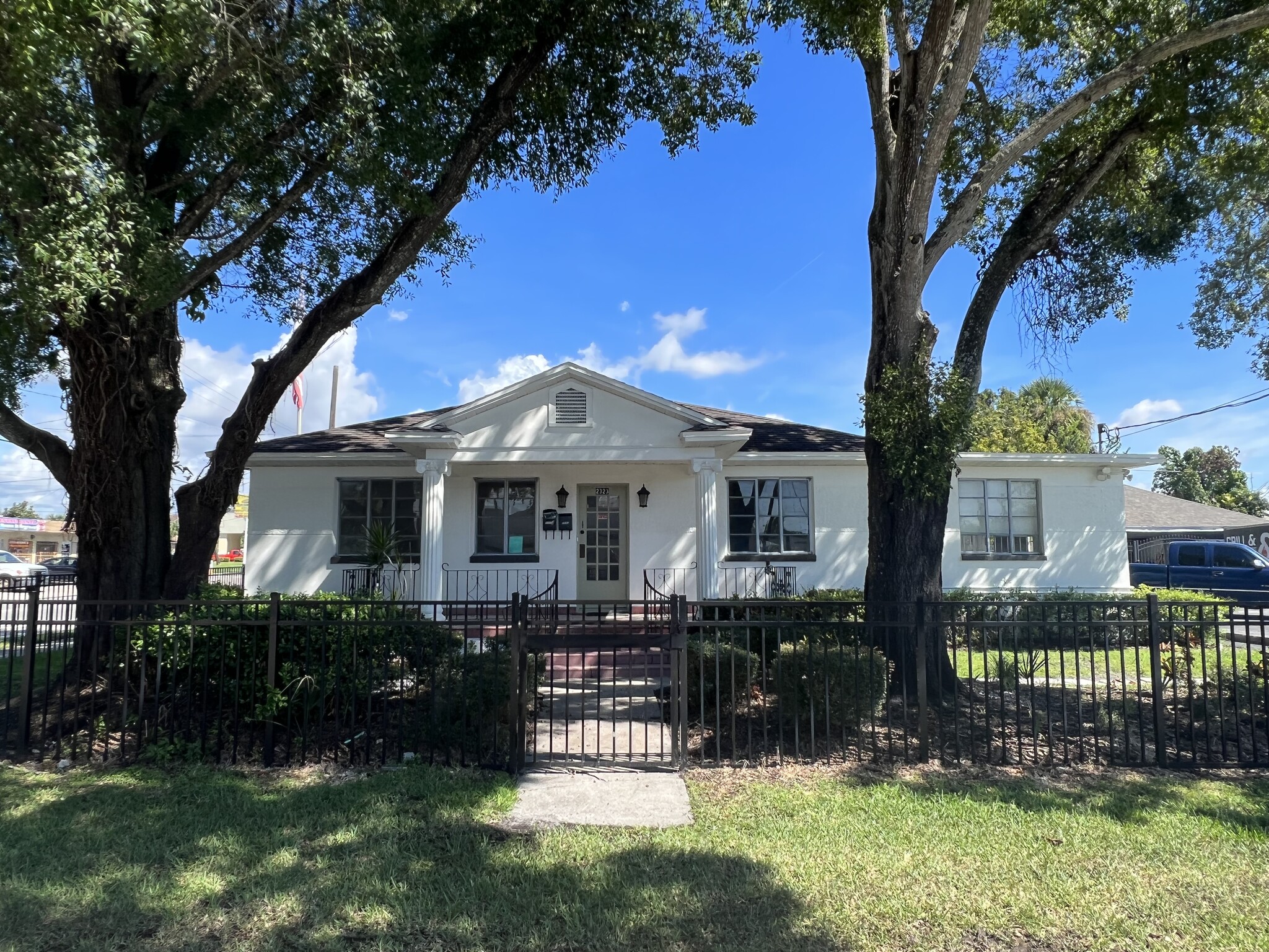 2323 W Aileen St, Tampa, FL à louer Photo principale– Image 1 sur 24