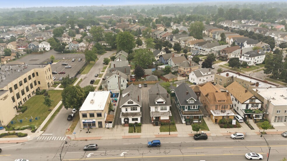 1357-1361 Hertel Avenue portefeuille de 2 biens à vendre sur LoopNet.fr - Photo de l’immeuble – Image 3 sur 10