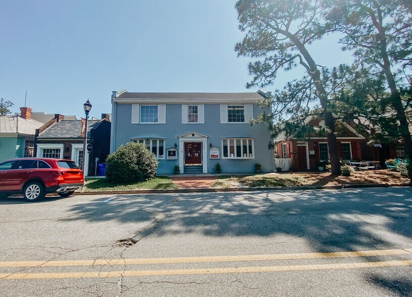 115 E Pennsylvania Ave, Southern Pines, NC à louer - Photo de l’immeuble – Image 2 sur 8