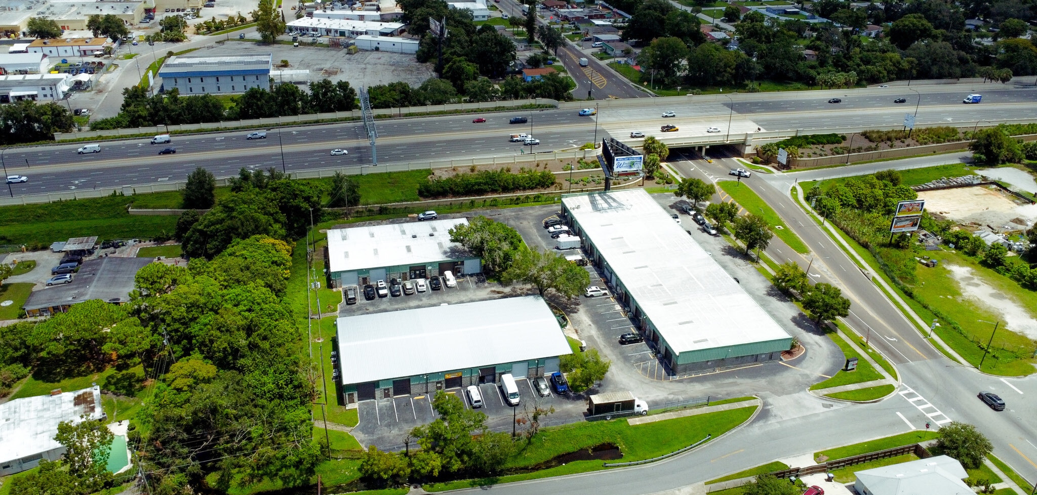 400 N Pine Hills Rd, Orlando, FL à louer Aérien– Image 1 sur 7