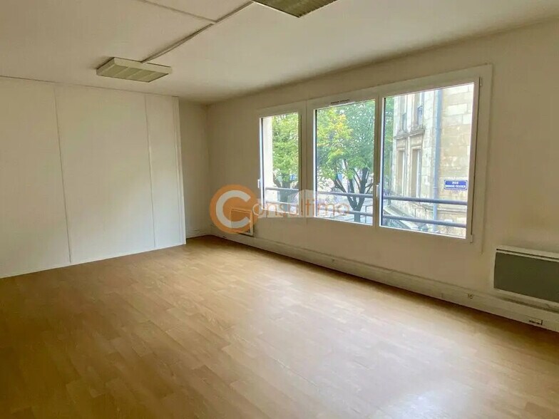 Bureau dans Bordeaux à louer - Photo de l’immeuble – Image 3 sur 5