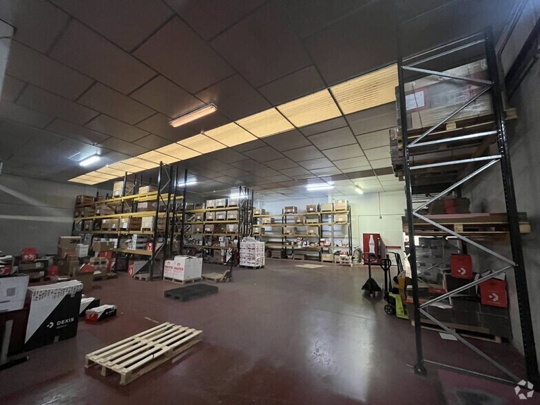 Industriel/Logistique dans Getafe, Madrid à louer - Photo de l’immeuble – Image 3 sur 21