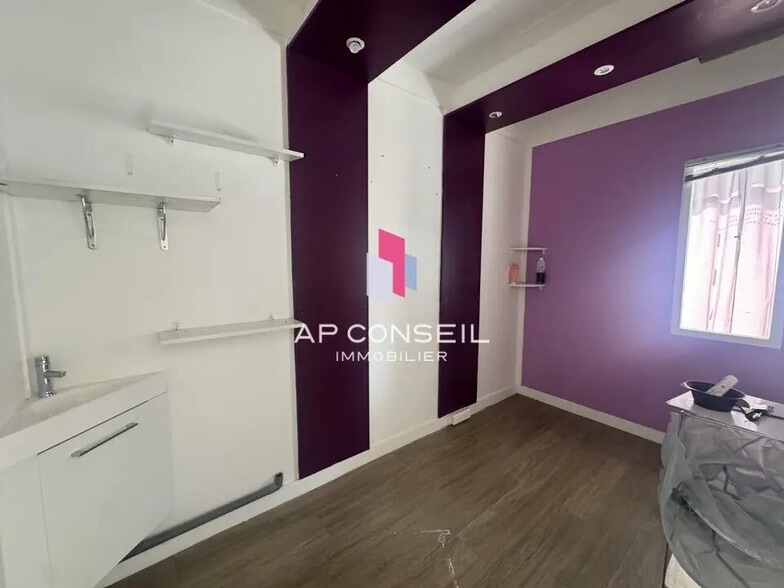 Local commercial dans Le Chesnay-Rocquencourt à louer - Photo intérieure – Image 2 sur 4