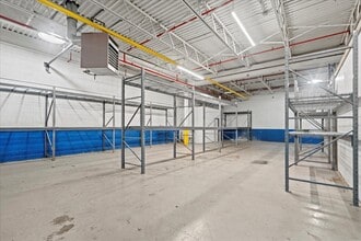 30 Sherwood Ln, Fairfield, NJ à louer Photo intérieure– Image 2 sur 13