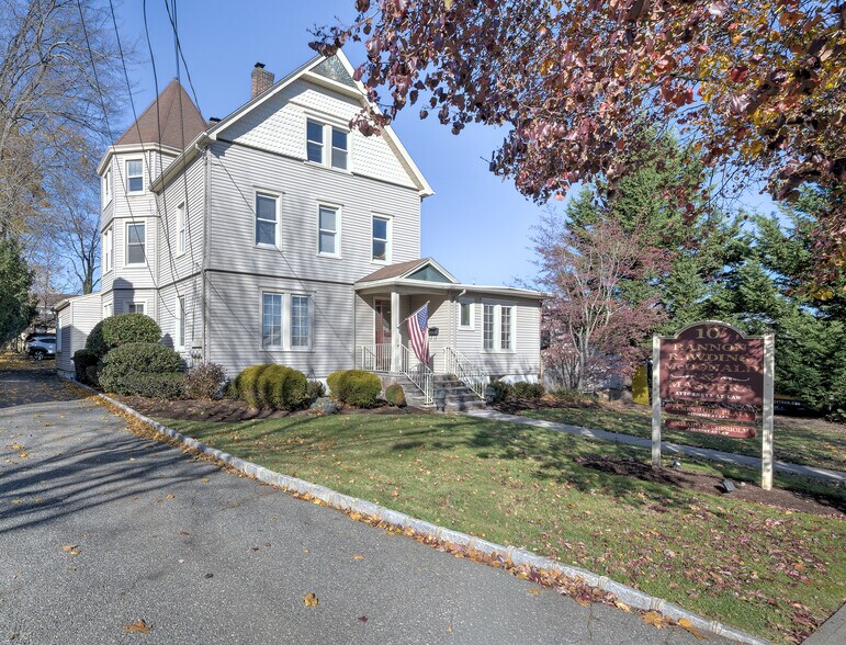 10 S Prospect St, Verona, NJ à vendre - Photo de l’immeuble – Image 1 sur 34