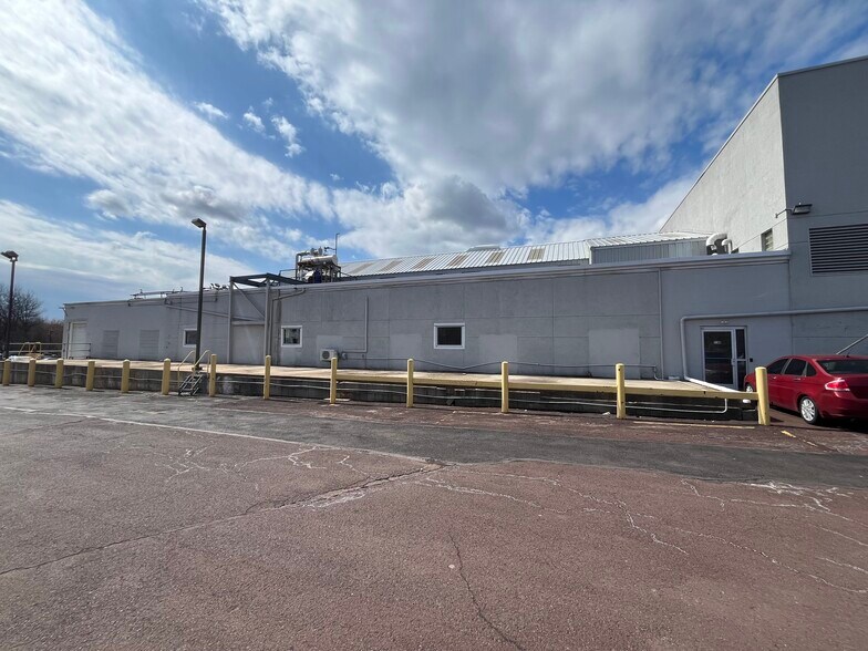 1513 N Broad St, Lansdale, PA à louer - Photo de l’immeuble – Image 3 sur 6