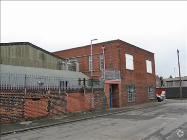 Scout Hill Rd, Dewsbury à louer - Photo de l’immeuble – Image 2 sur 4