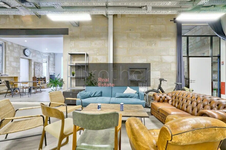 Bureau dans Bordeaux à louer - Photo de l’immeuble – Image 2 sur 6