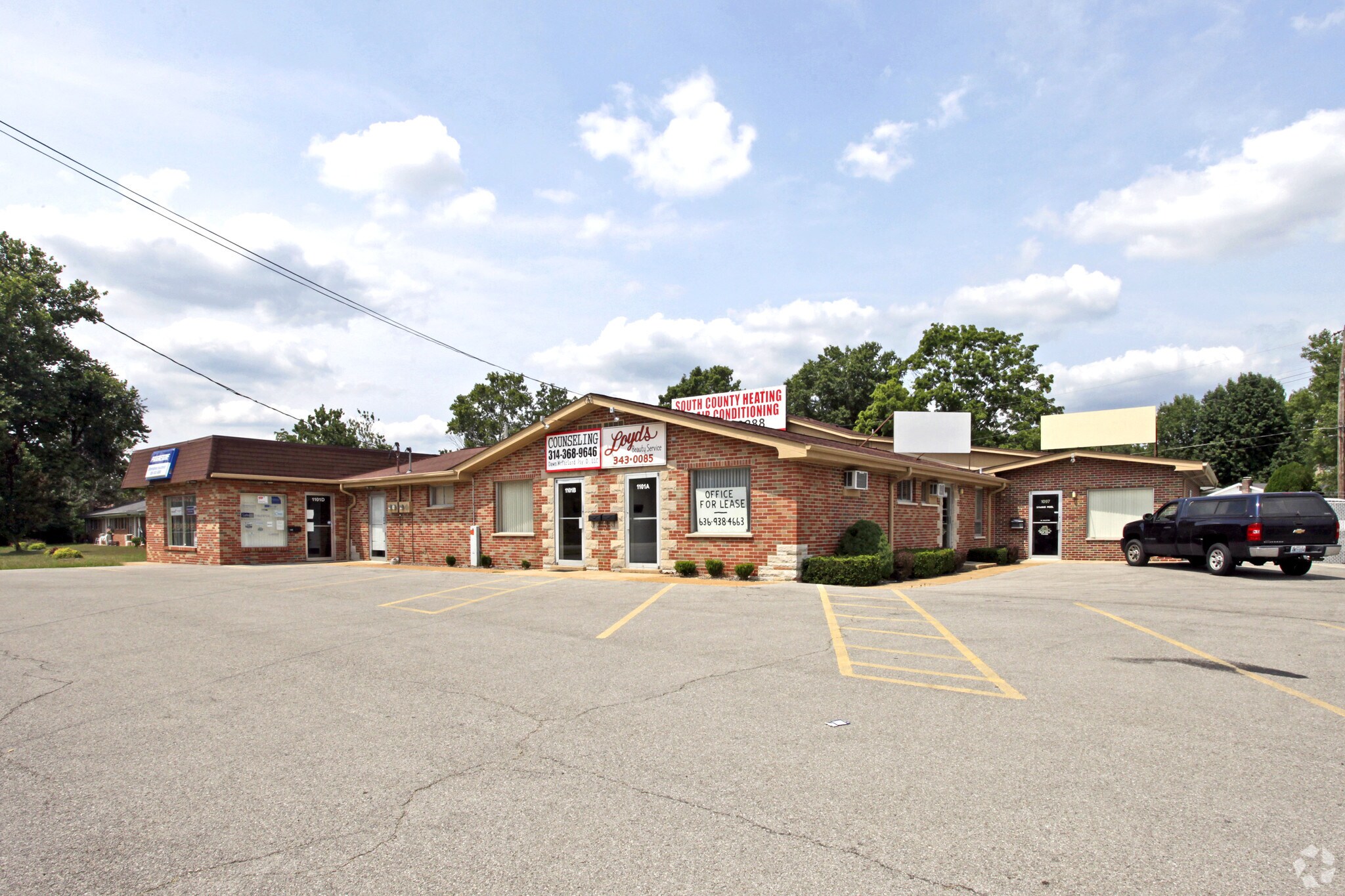1097-1101 Gravois Rd, Fenton, MO à louer Photo principale– Image 1 sur 3
