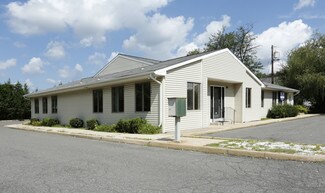 Plus de détails pour 3560 Quakerbridge Rd, Hamilton, NJ - Bureau à vendre