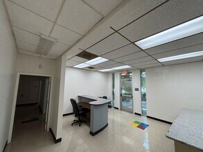 625-725 San Aleso Ave, Sunnyvale, CA à louer Photo intérieure– Image 2 sur 15