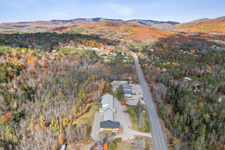 1132 S Main St, Bryant Pond, ME à vendre - Photo de l’immeuble – Image 2 sur 43