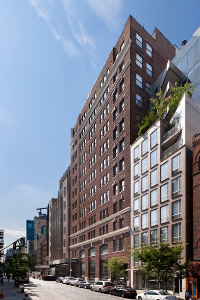 218 W 18th St, New York, NY à louer - Photo de l’immeuble – Image 2 sur 6