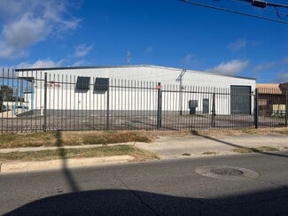Plus de détails pour 911 N Frio St, San Antonio, TX - Industriel/Logistique à louer