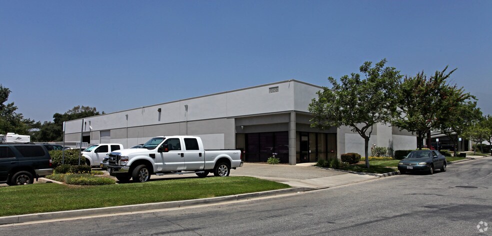835 Meridian St, Irwindale, CA à louer - Photo principale – Image 3 sur 4