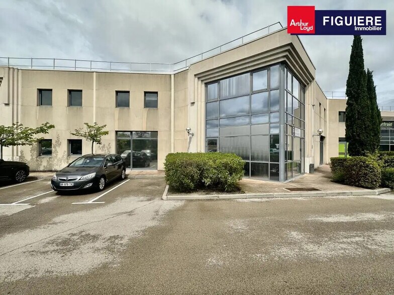 465 Rue Claude Nicolas Ledoux, Aix-en-Provence à louer - Photo de l’immeuble – Image 1 sur 12