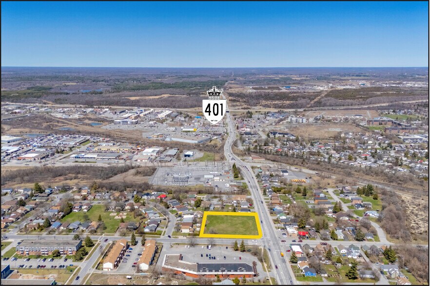 900 Division St, Kingston, ON à vendre - Aérien – Image 3 sur 5