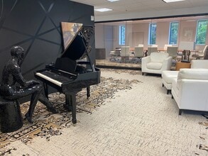 2488 SW Lakewood Ave, Atlanta, GA à louer Photo intérieure– Image 2 sur 13