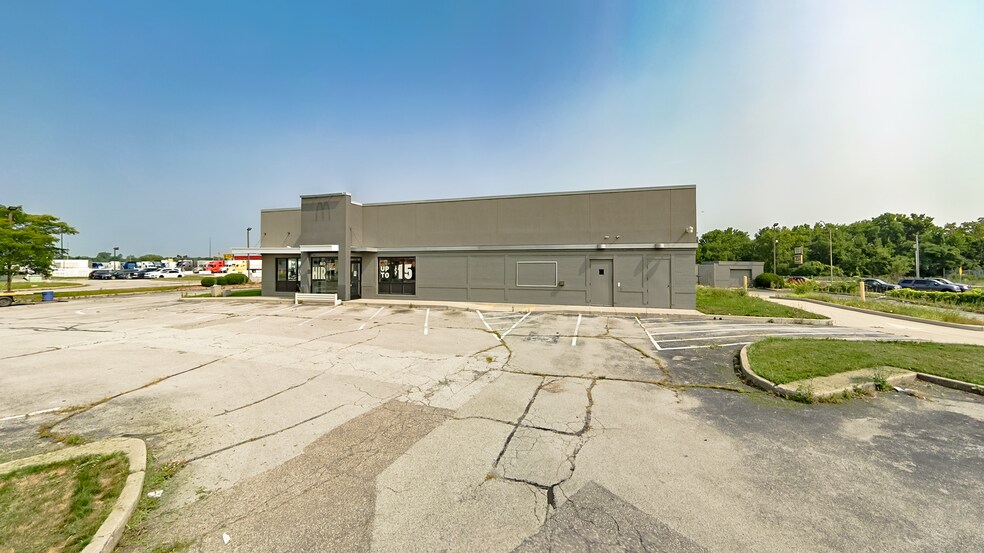 3010 Coliseum Blvd, Fort Wayne, IN à louer - Photo de l’immeuble – Image 2 sur 7