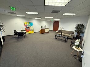 3070 Bristol St, Costa Mesa, CA à louer Photo intérieure– Image 2 sur 9