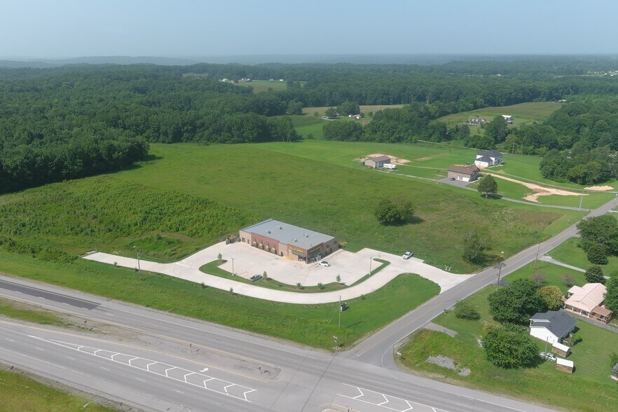 Roberts Road w, Portland, TN à vendre - Photo de l’immeuble – Image 3 sur 4