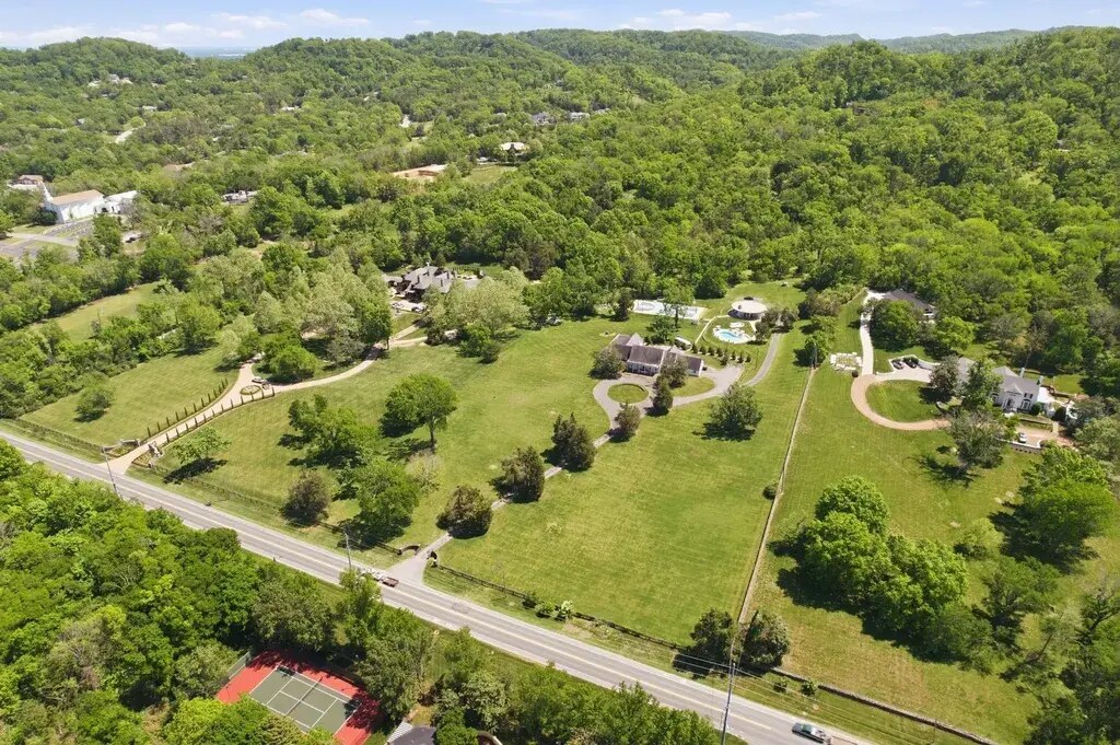 5840 Hillsboro Pike, Nashville, TN à vendre Photo principale– Image 1 sur 12