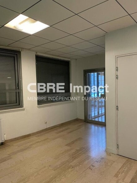5 Rue Saint Hilaire, Reims à louer - Photo intérieure – Image 2 sur 5
