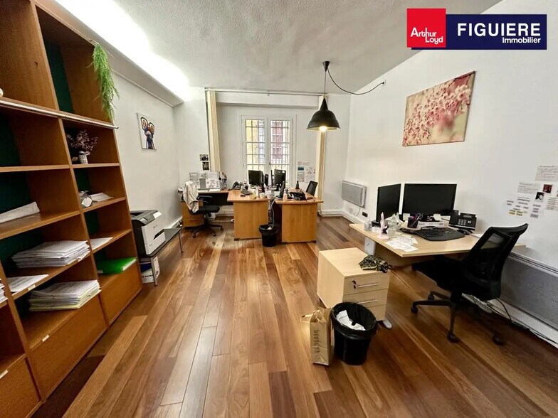 Bureau dans Aix-en-Provence à vendre - Photo de l’immeuble – Image 2 sur 8