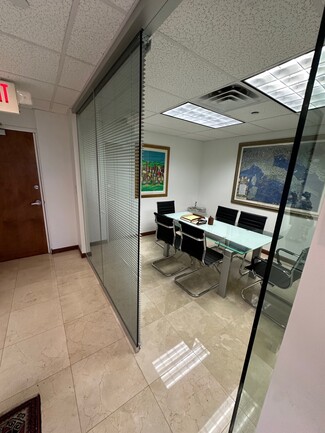 Plus de détails pour 4300 Biscayne Blvd, Miami, FL - Bureau à vendre