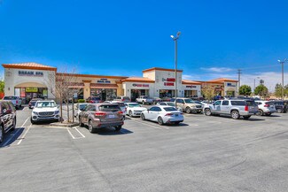 Plus de détails pour 247-271 N Sanderson Ave, Hemet, CA - Local commercial à louer