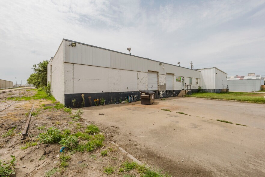 925 E 19th St, Wichita, KS à vendre - Photo de l’immeuble – Image 2 sur 31