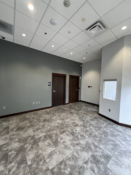 2980 E Coliseum Blvd, Fort Wayne, IN à louer - Photo de l’immeuble – Image 2 sur 12