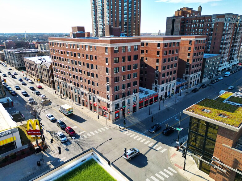 5200 N Sheridan Rd, Chicago, IL à louer - Photo de l’immeuble – Image 3 sur 63