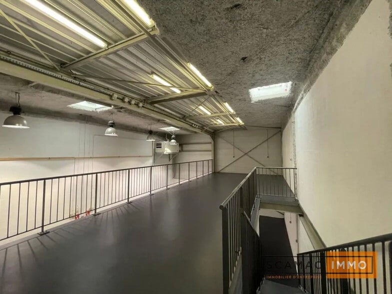 Industriel/Logistique dans Choisy-le-Roi à louer - Photo de l’immeuble – Image 2 sur 6