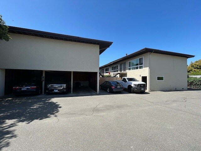 345 Oak St, Mountain View, CA à vendre - Photo de l’immeuble – Image 3 sur 5
