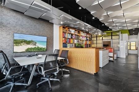 123 Richmond St, El Segundo, CA à louer - Photo intérieure – Image 3 sur 70