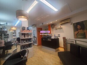 Local commercial dans Badalona, Barcelona à louer Photo intérieure– Image 2 sur 9