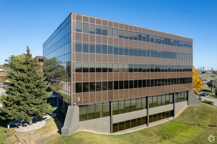 2000 Argentia Rd, Mississauga, ON à louer - Photo principale – Image 2 sur 34