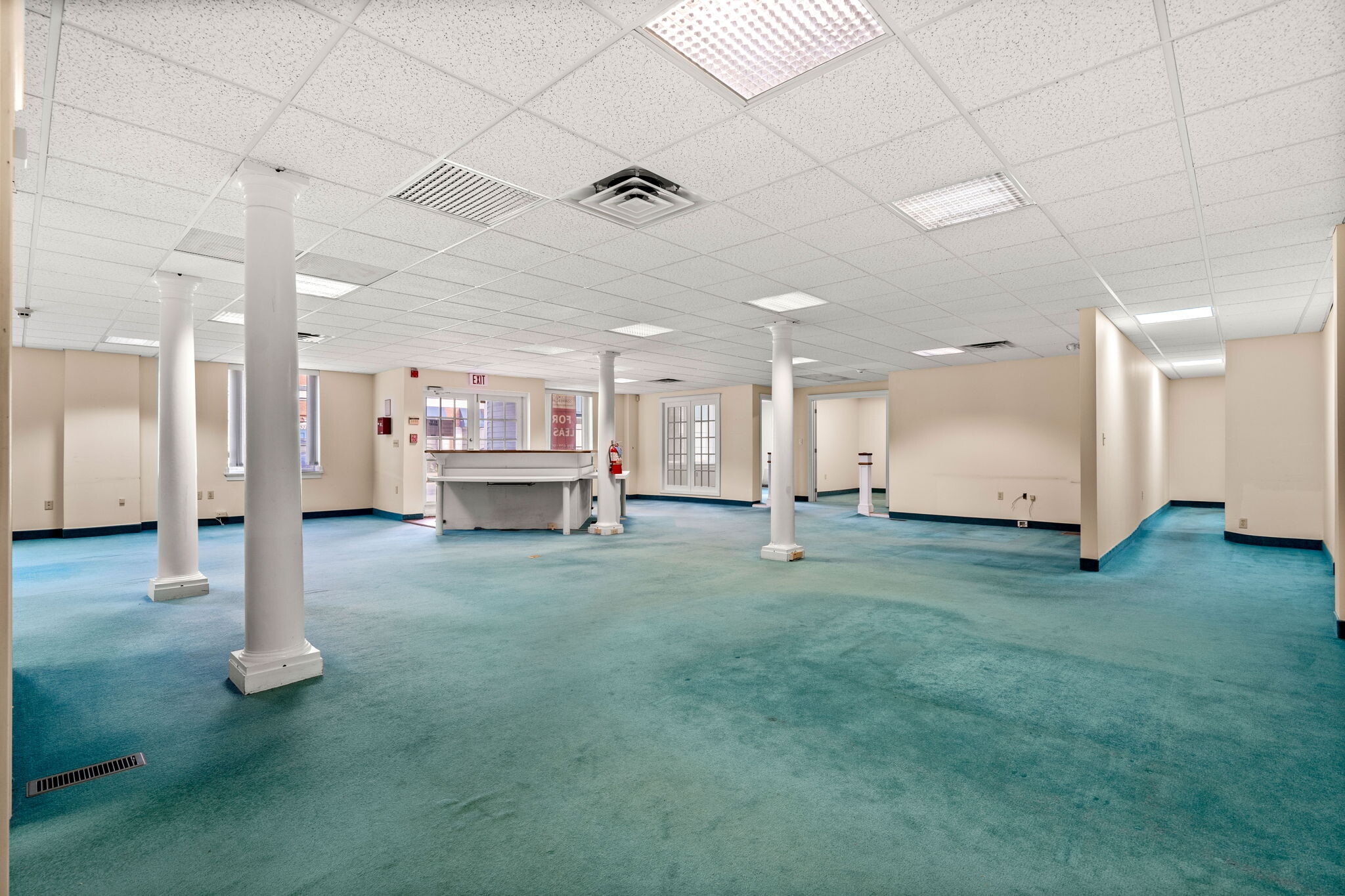 306 Cabot St, Beverly, MA à louer Photo intérieure– Image 1 sur 4