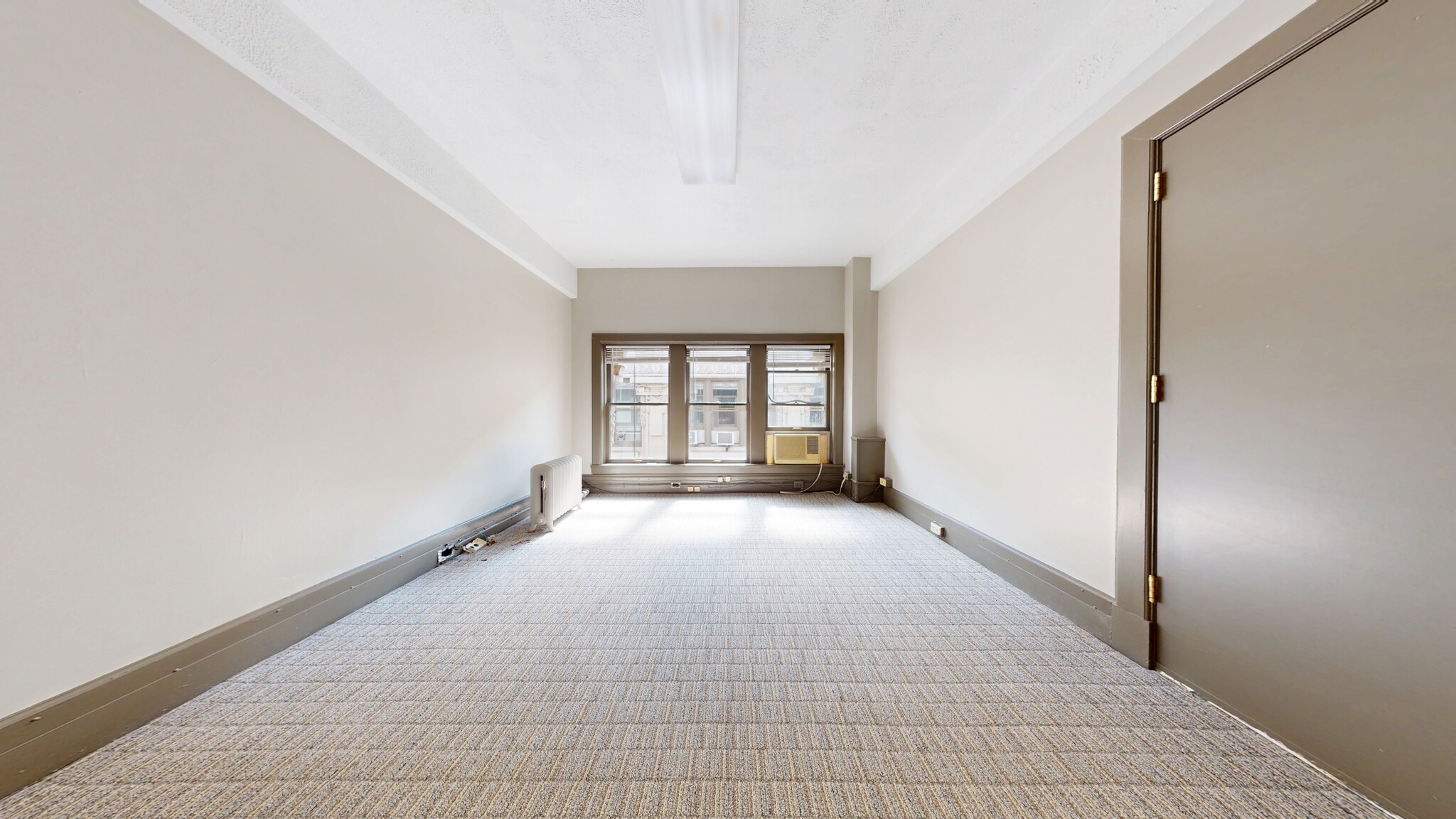 326-330 S State St, Ann Arbor, MI à louer Photo intérieure– Image 1 sur 3