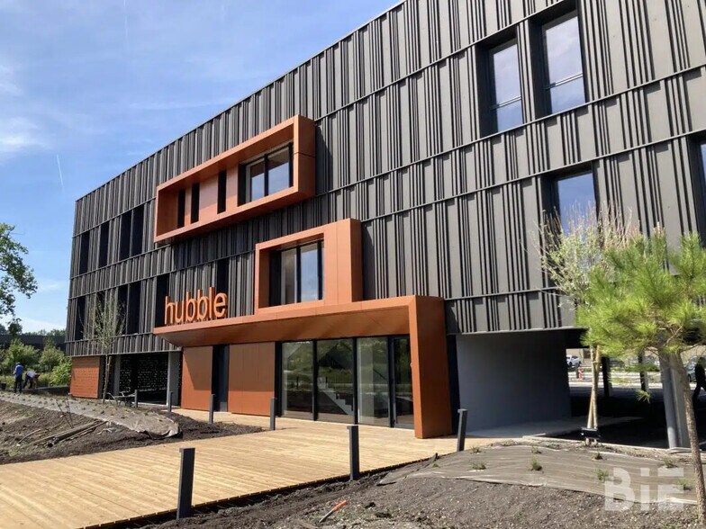 Local commercial dans Mérignac à louer - Photo de l’immeuble – Image 1 sur 7