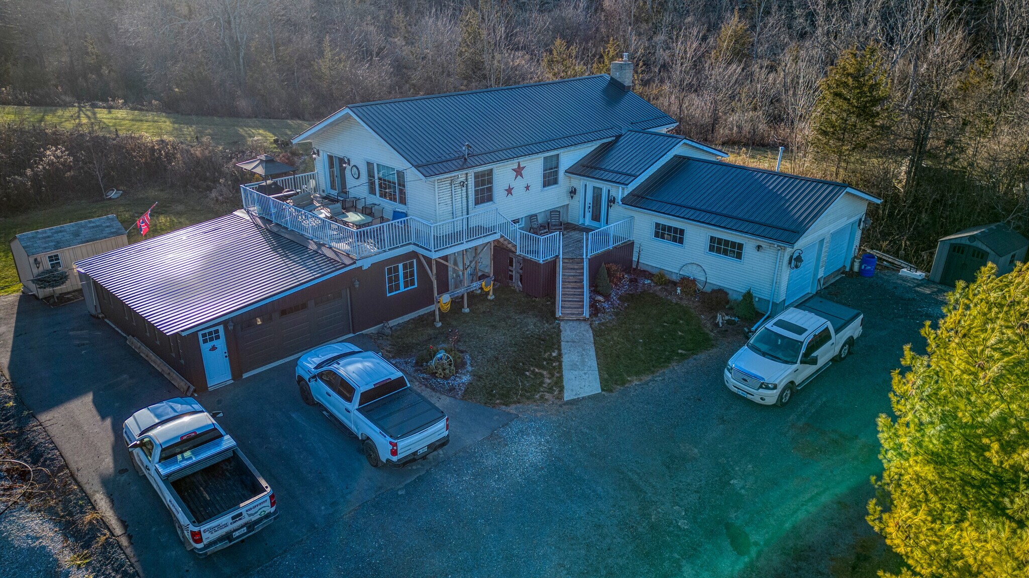 2990 County Rd 6, Yarker, ON à vendre Photo de l’immeuble– Image 1 sur 38