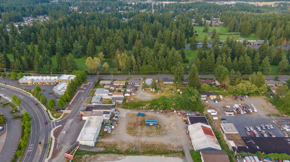 6902 27th St W, University Place, WA à vendre - Photo de l’immeuble – Image 3 sur 6