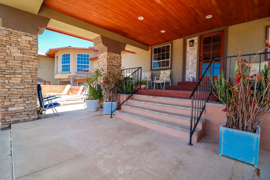 21141 Sharp Rd, Perris, CA à vendre - Photo de l’immeuble – Image 2 sur 8