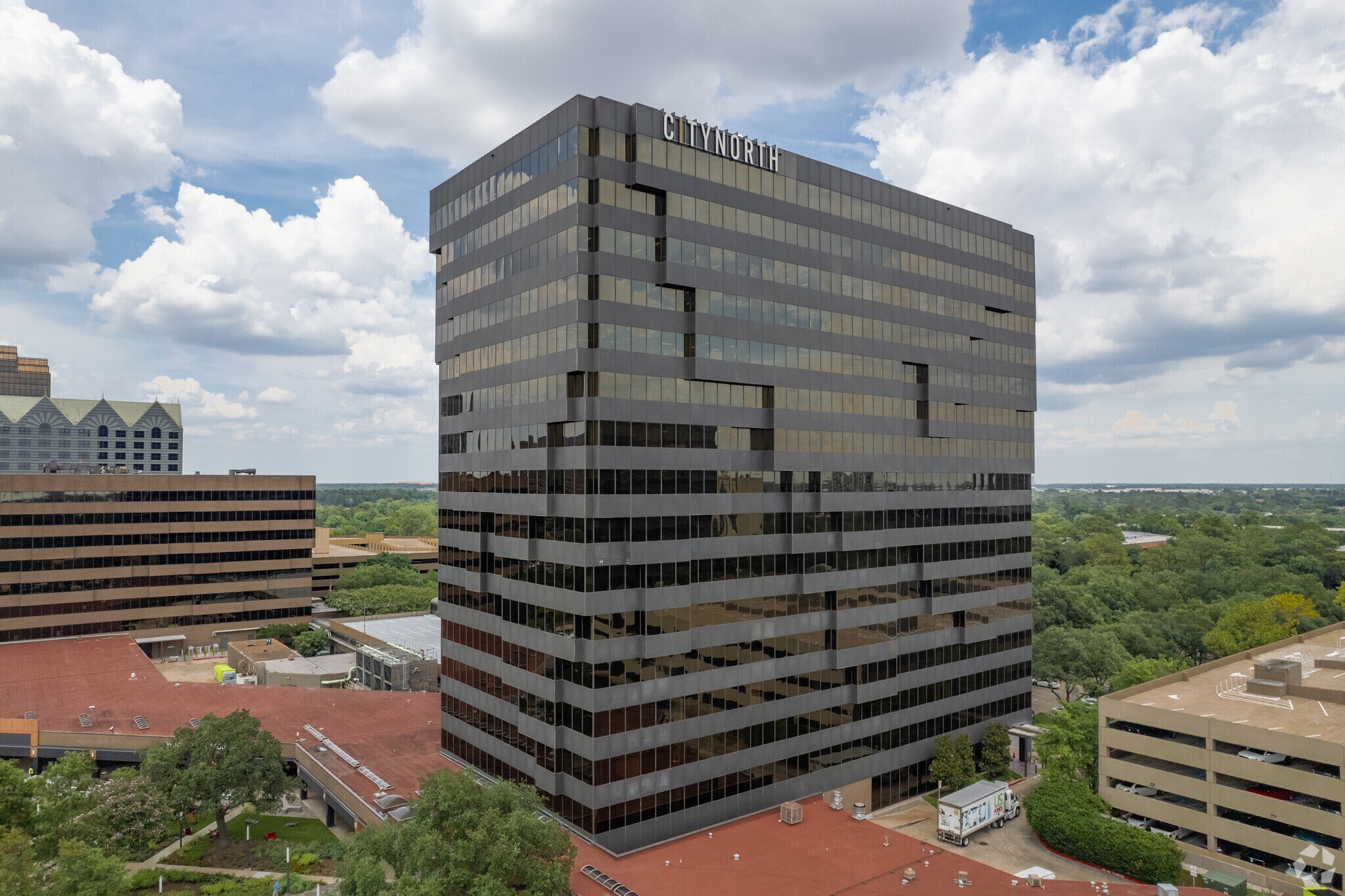 12110-12144 Greenspoint Dr, Houston, TX à louer Photo de l’immeuble– Image 1 sur 10