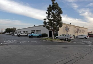Plus de détails pour 2101 W Crescent Ave, Anaheim, CA - Industriel/Logistique à louer