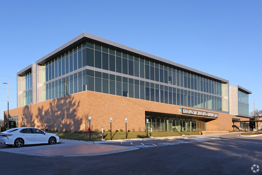 6650 W 110th St, Overland Park, KS à louer - Photo de l’immeuble – Image 2 sur 4